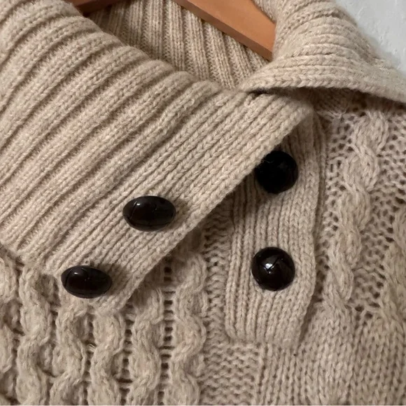 Vintage By Pops Women's Ivory Wool Cable Knit Button Up Collar Pull Over Sweater - Picture 6 of 14